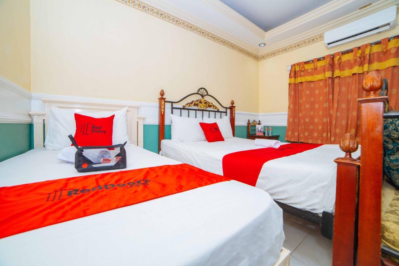 Reddoorz @ Fields Avenue Angeles City Exterior photo